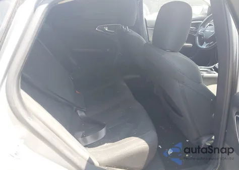 2015 Chrysler 200 Limited z USA, uszkodzony, nr VIN 1C3CCCAB7FN744779